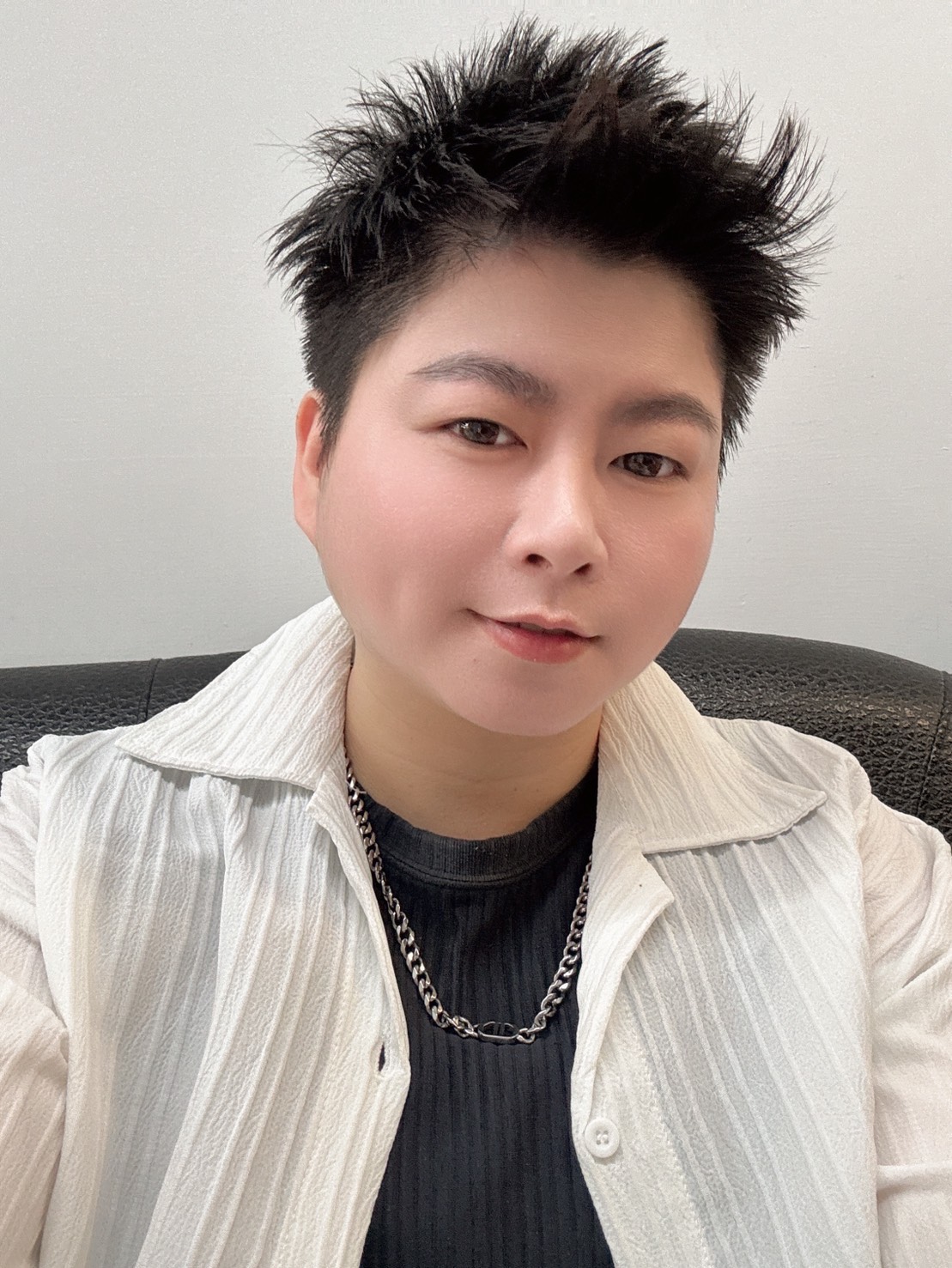 芷萁設計師形象照